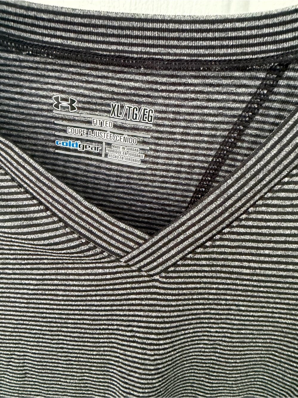 Under Armour Men's Striped V-Neck Short Sleeve Tee - Black & Gray